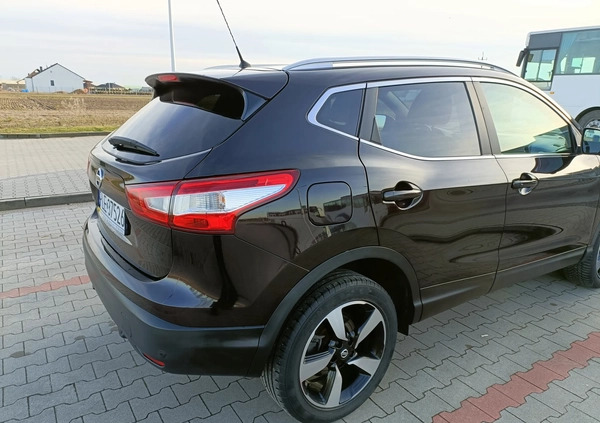 Nissan Qashqai cena 59000 przebieg: 119000, rok produkcji 2016 z Leszno małe 211